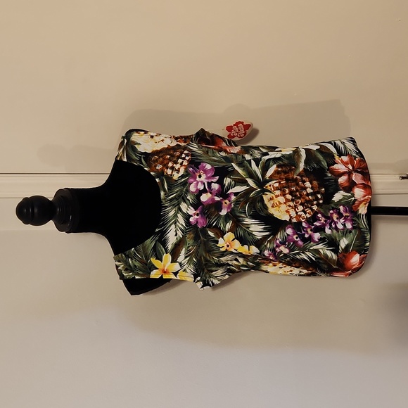 Hilo Hattie Tank Top - Picture 1 of 5